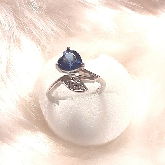 HEART of MYSTIC TOPAZ sz 7½ - Picture 5 of 5